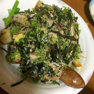 海苔のふりかけたっぷりの焼きナス